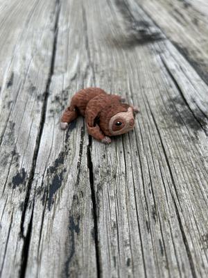Baby Sloth Fidget with movable legs