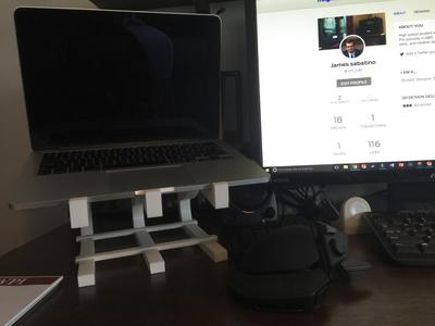 Laptop stand 