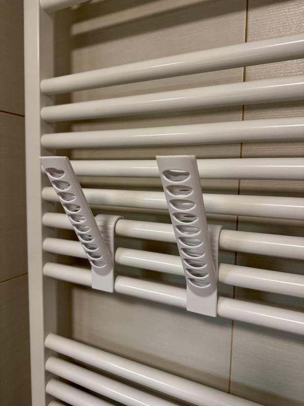 Shoe dryer (no supports needed)