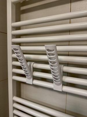 Shoe dryer (no supports needed)