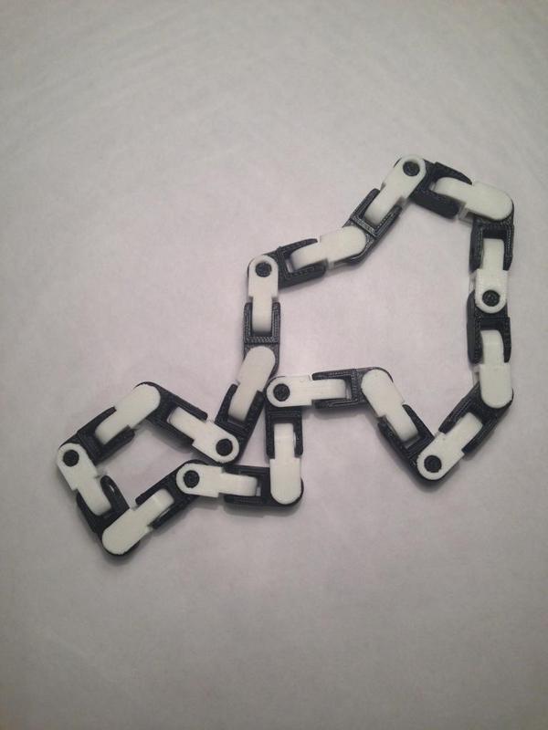 Chain Desk Toy