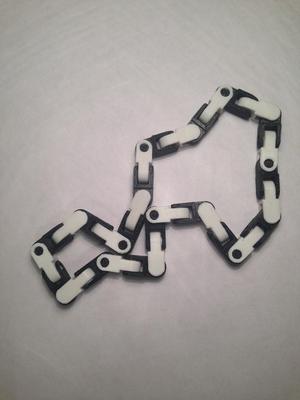 Chain Desk Toy