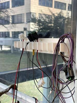 cable holder / whip holder, spring-loaded
