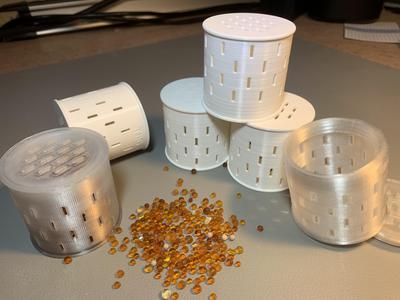 Desiccant wheel for spools