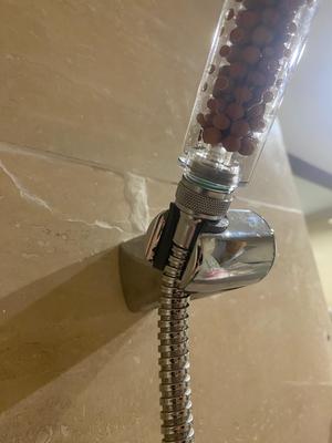 Universal shower adapter V2