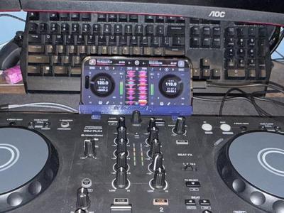 DDJ-FLX4 Phone Mount