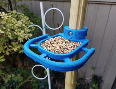 Bird Feeder – Pole Mounted