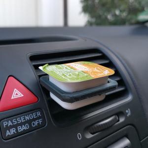 Sauce / Dip holder for car (Ventilation Suspender / Clip)