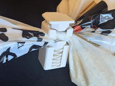 Print-in-place strong bag clip (bread clip)