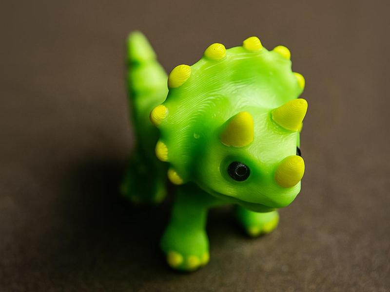 Flexi Triceratops – Articulated Dinosaur