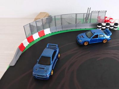 Race Track Diorama 1:64 Scale 