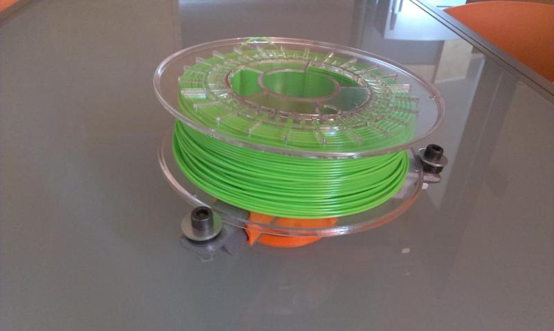 Universal spool driver