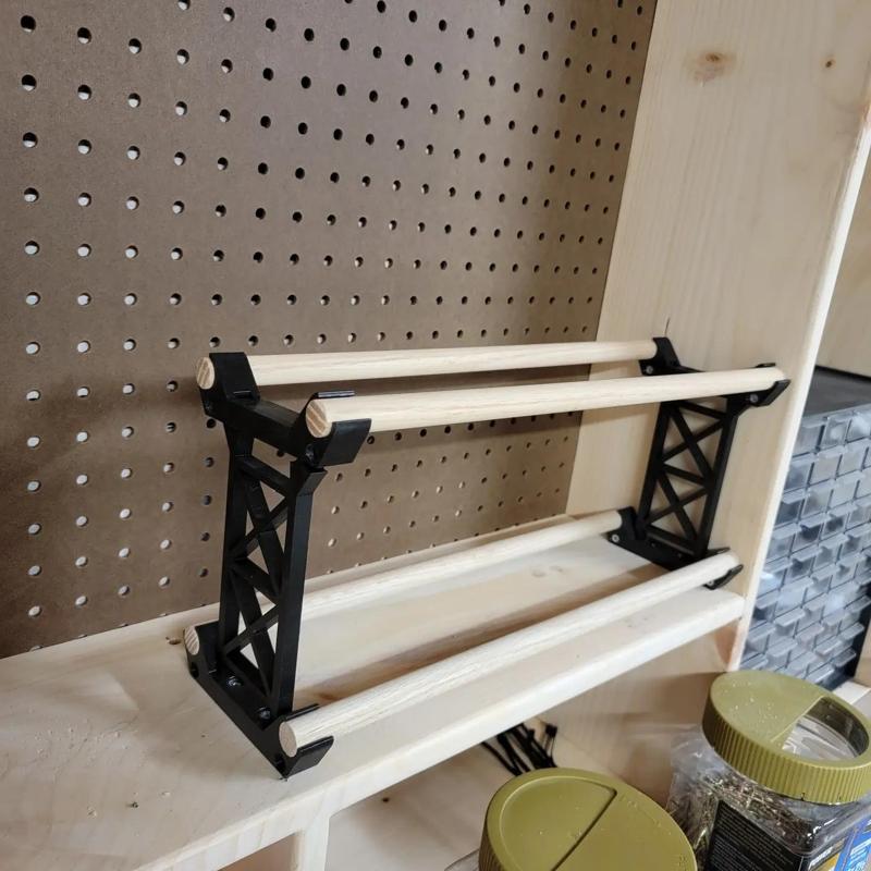 Simple tape holder