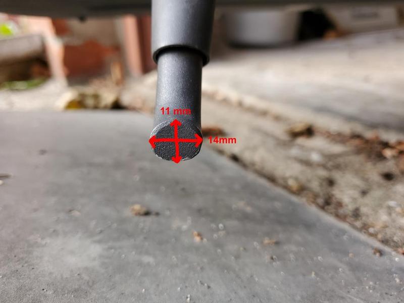 kick stand foot - Xiaomi Scooter 4 (2nd gen.)  and some Ninebot
