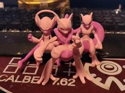 Pokémon-Mewtwo Mega-x Small-Scale Model