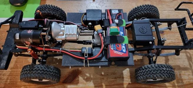 RC4WD Trail Finder 2 Toyota HiLux / Mojave (284mm / 11.2" WB) Body Mounting Floorboards.