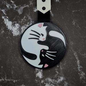 Cat Yin Yang Tsurikawa