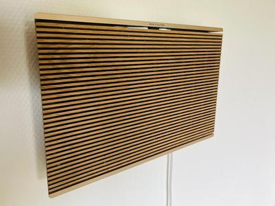 Horizontal wall bracket for Beosound Level