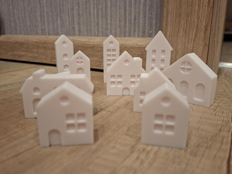 10 pcs. Medium-Sized Decorative Houses Height 36 mm-60 mm