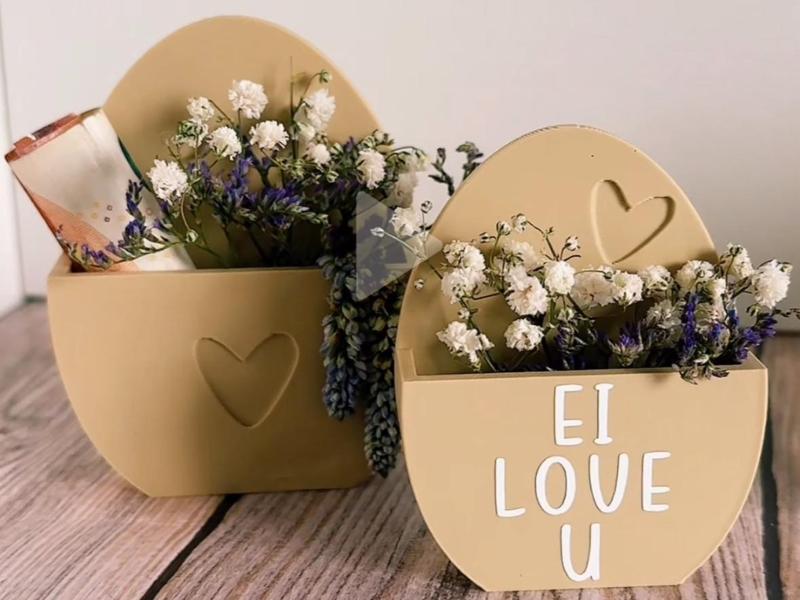Easter Egg Vases