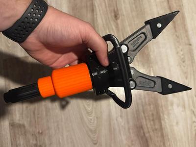Function rescue device Holmatro