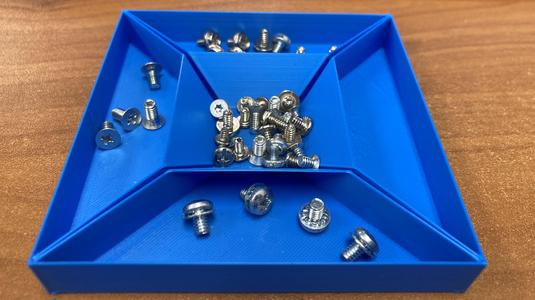Square Sorting Tray (Vase Mode)