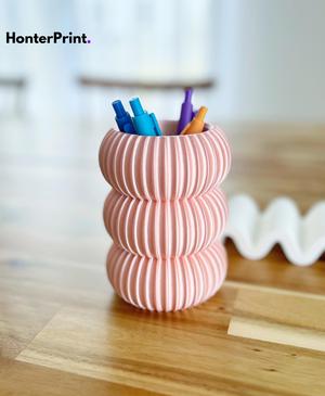 bubble_slotted_pencil.stl