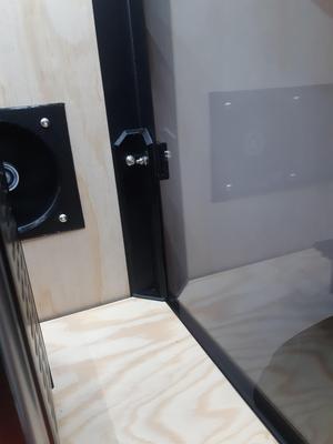 Tablet stop for IKEA BROR shelving system