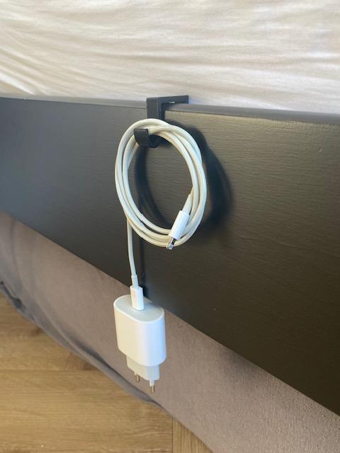 2cm bed hook
