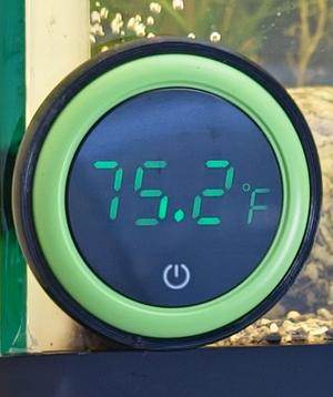 Aquarium Thermometer Ring - allows battery replacement