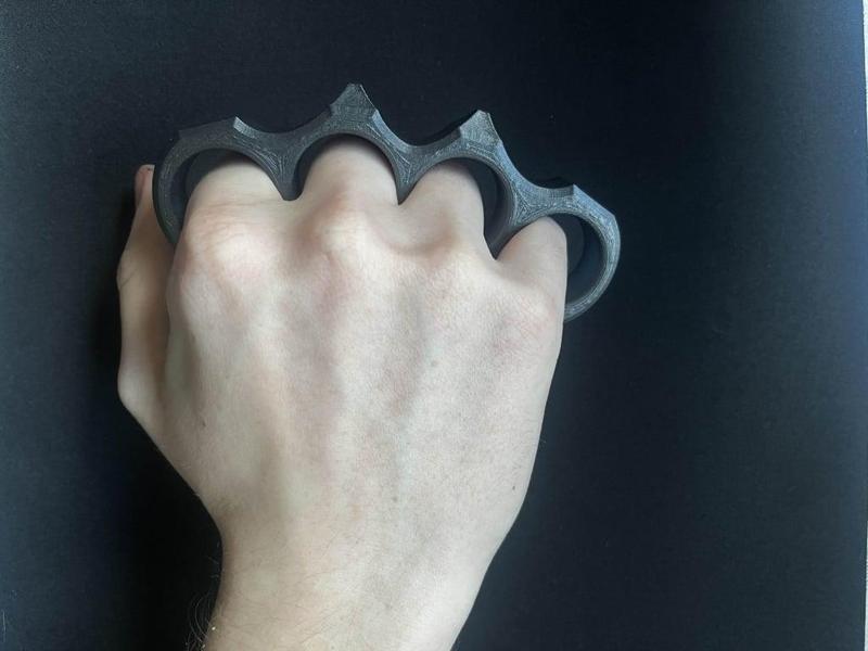 Knuckle Dusters (prop)