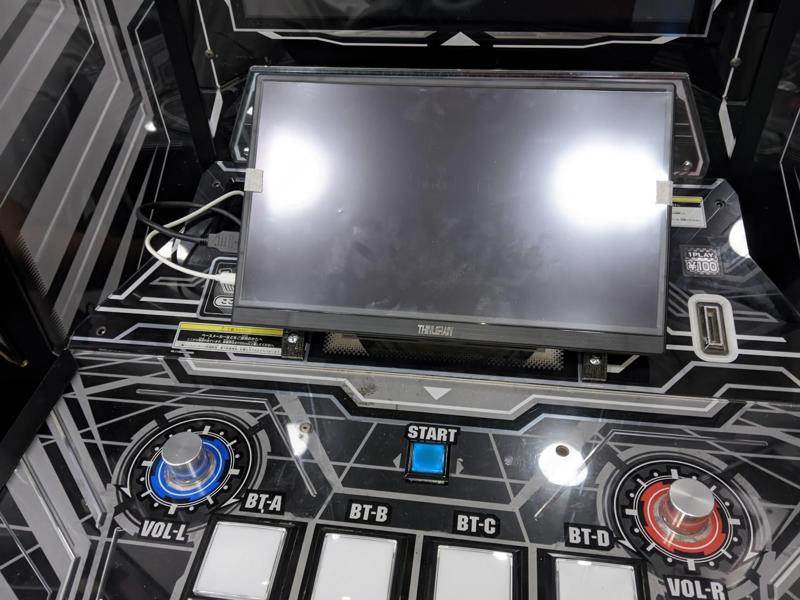 SDVX subscreen bracket