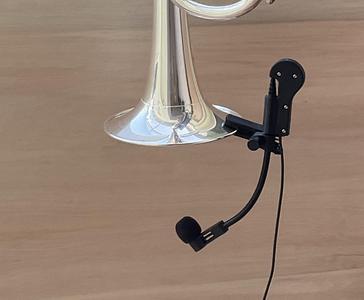 Cable guide for microphone e.g. for Sennheiser E 908 B