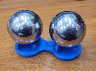 Baoding balls stand.