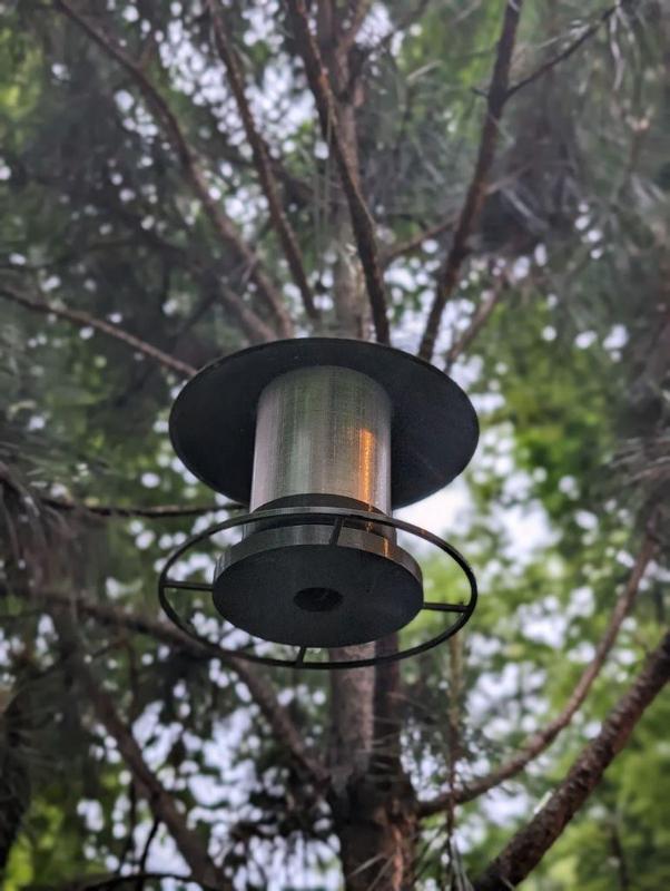 The Most Amazing 3-part Bird Feeder