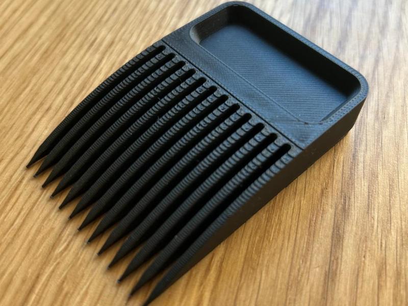 The Broom Comb