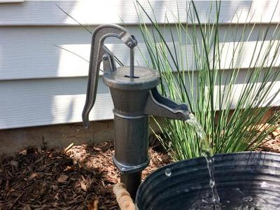 Antique Well hand Pump Garden Fountain
