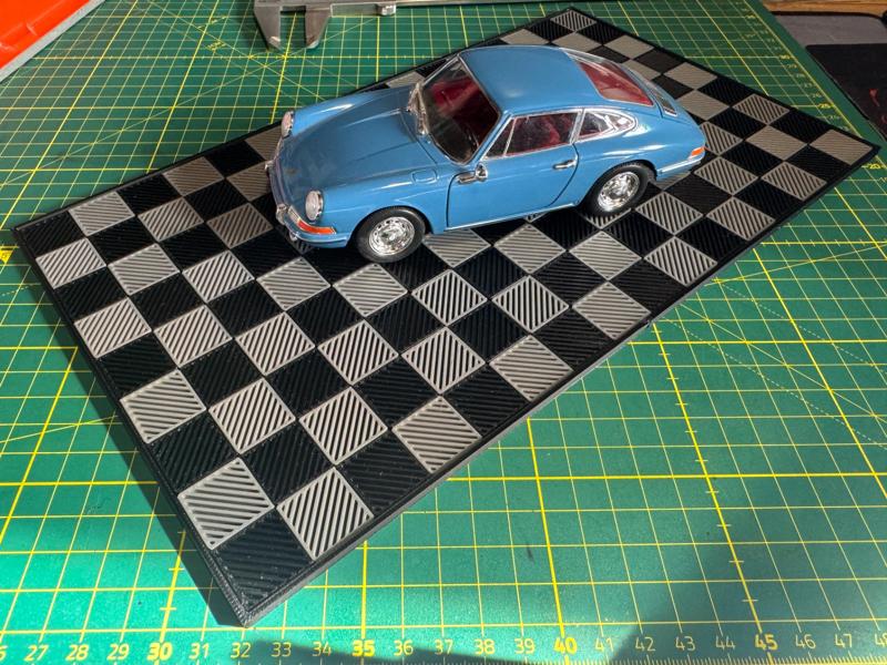 1/18 scale garage floor tiles / 1:18 scale floor