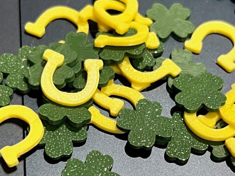 St. Patricks horseshoe confetti sensory bin filler