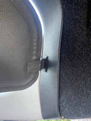 Opel Insignia hatchback cargo cover piece