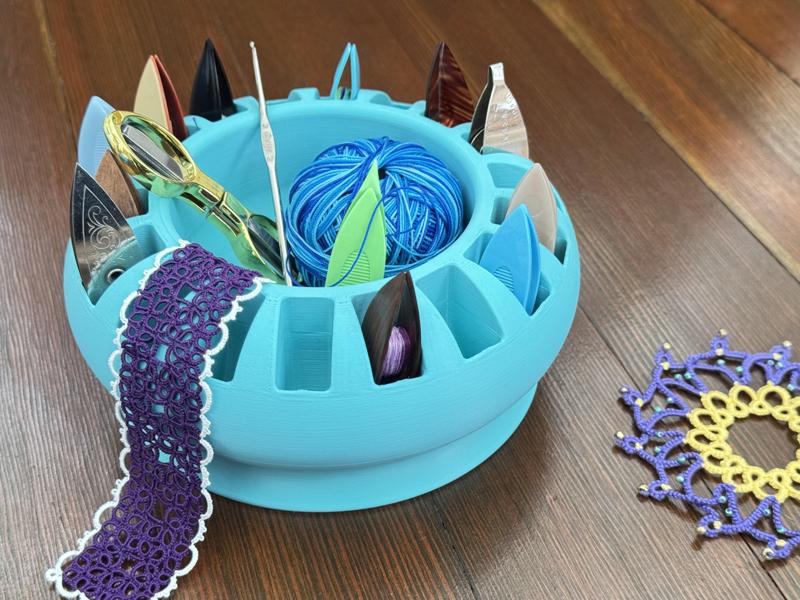 ShuttleShip S18 - Tatting Shuttle Caddy