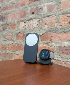 MagSafe + Pixel Watch 2/3 Charging Station - Floating Pucks