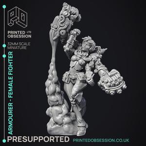 Artificer - Armourer - Female Human - PRESUPPORTED - 32mm Scale