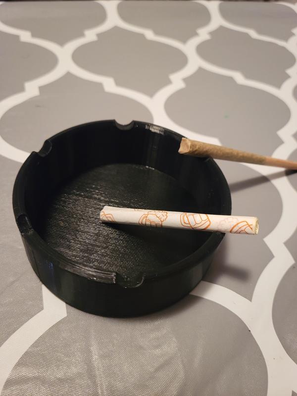 Deep Dish Ashtray