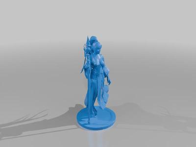 Elaria, Holy Blade of the Silver Grove Miniature