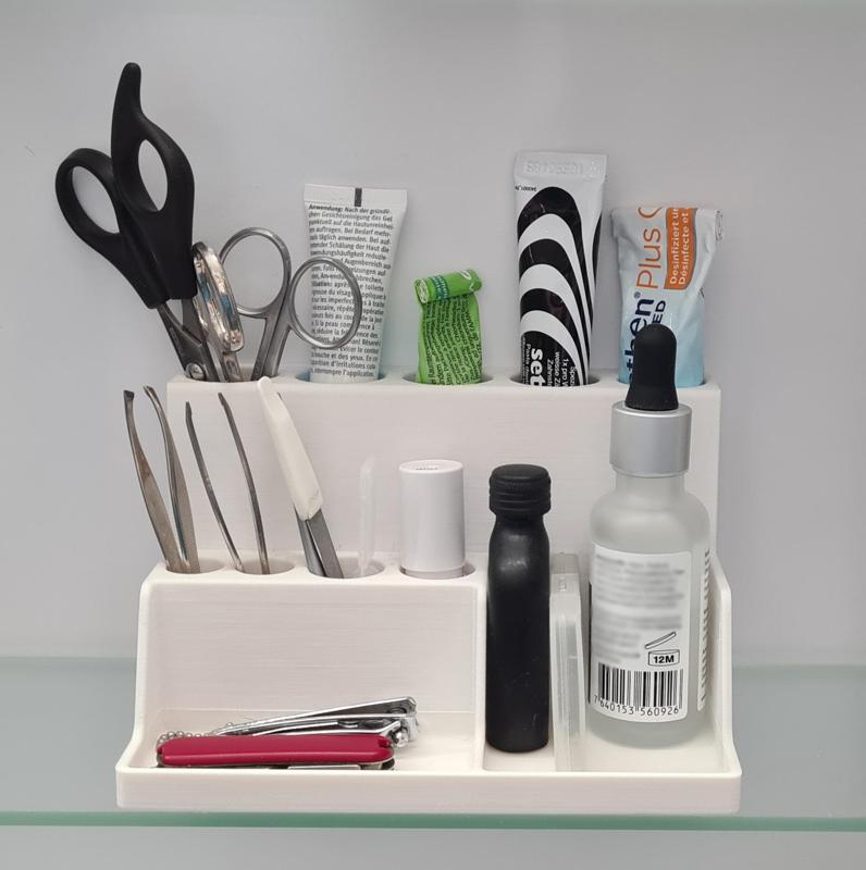 Storage in the mirror cabinet (Aufbewahrung im Spiegelschrank)