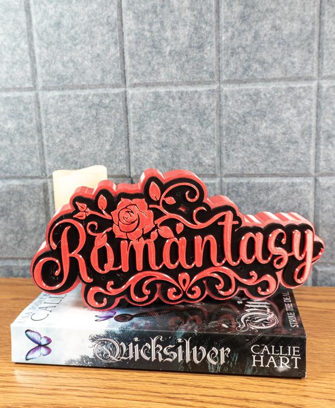 Romantasy Chunky Sign