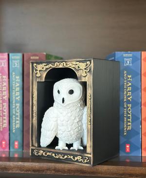 Snowy Owl Book Nook: Hedwig Inspired