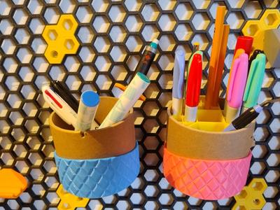 HSW EZ-lock tool/brush/pencil/marker holder