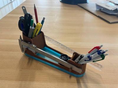 Caliper Desk Stand